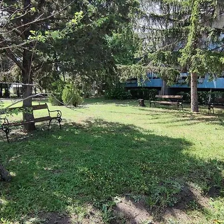 спортна база ветрен אכסניה *