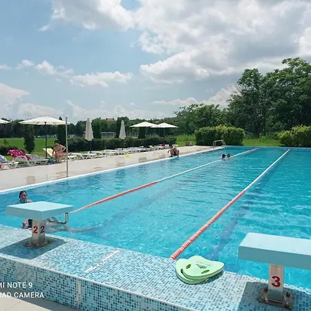 אכסניה спортна база ветрен *