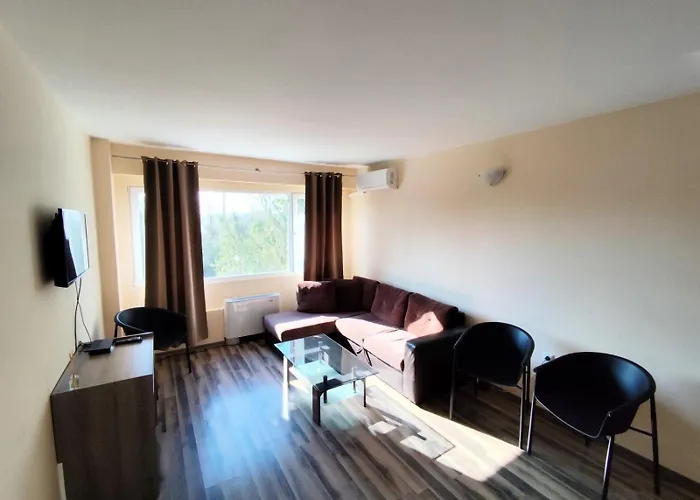 спортна база ветрен Хостел *