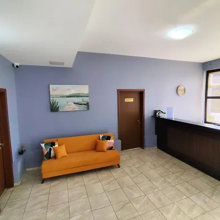 спортна база ветрен אכסניה