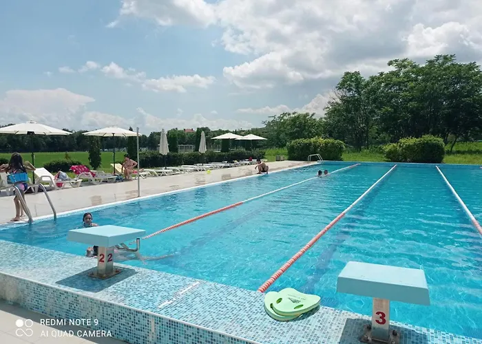 Hostel спортна база ветрен *